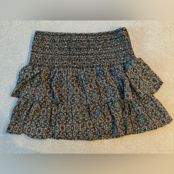 She + Sky Dresses & Skirts - She+Sky brown skirt with white flowers and green leaves.  Size large.